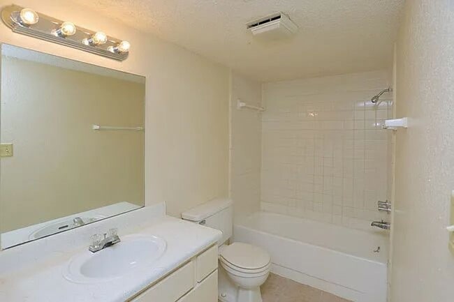 Photo - Cedar Lane Apartments