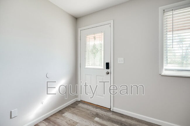 Photo - 9609 Helmsley Way