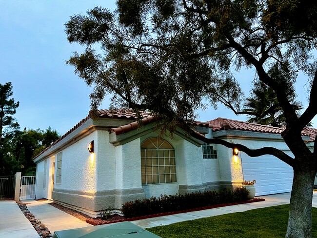 Photo - 5509 Royal Vista Ln