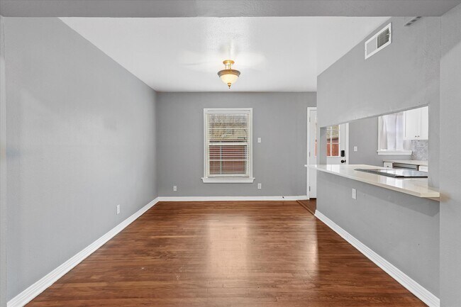 Photo - 6341 Bordeaux Ave