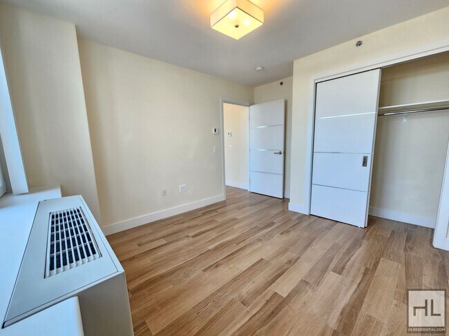 Photo - Northern Boulevard Unit 6A