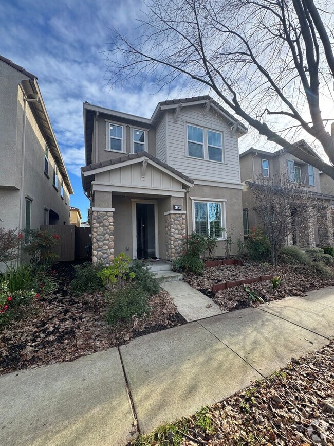 Building Photo - Single family North Natomas home | 3 bedro...