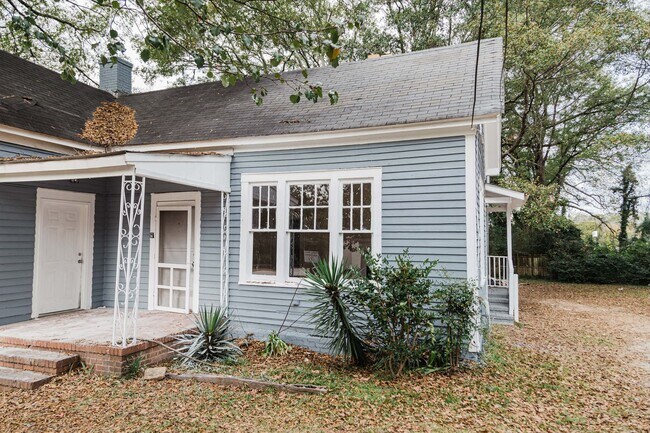 Photo - 725 W Poplar St Unit A