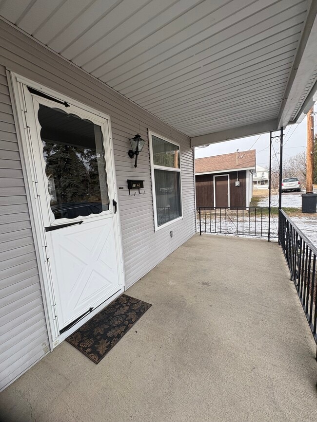 Photo - 25 St David St