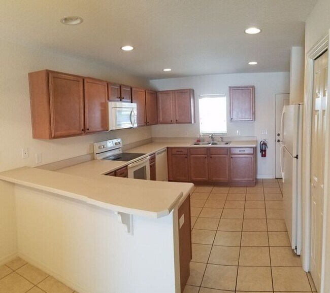 Photo - DIAMOND RIDGE VILLAS-6751 SE 105 PL