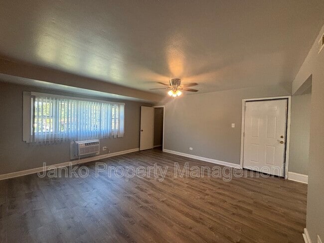 Photo - 392 W Hickory St Unit 2W