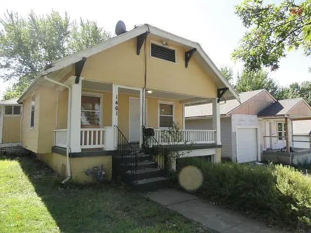 Photo - 1461 E 66th Ter