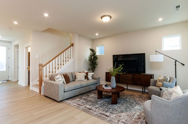 Photo - 339 Parkland Dr