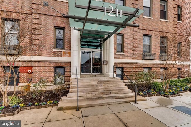 Building Photo - 1211 Light St Unit 108 Rental