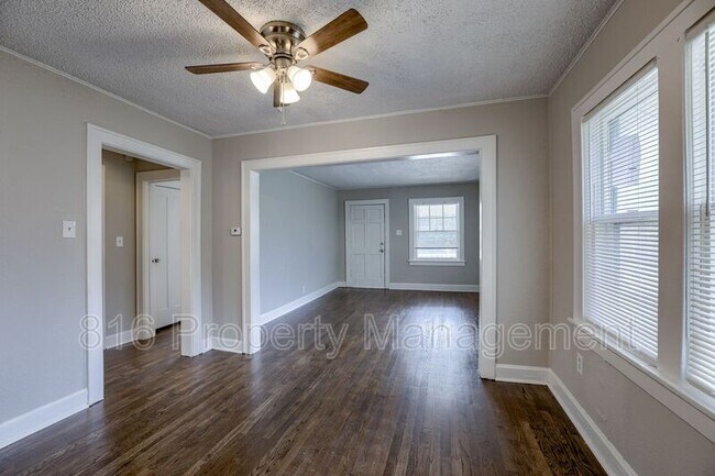 Photo - 3914 Jackson Ave