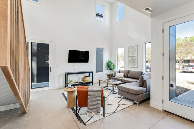 2159 Mayview Rd Unit B 1/2