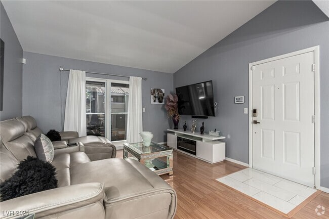 Building Photo - 8101 W Flamingo Rd Unit 2134 Rental