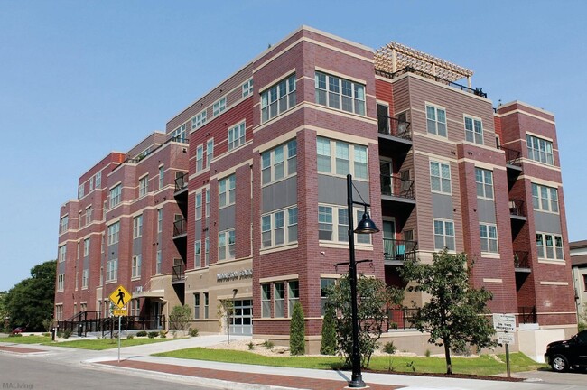 Photo - Middleton Station