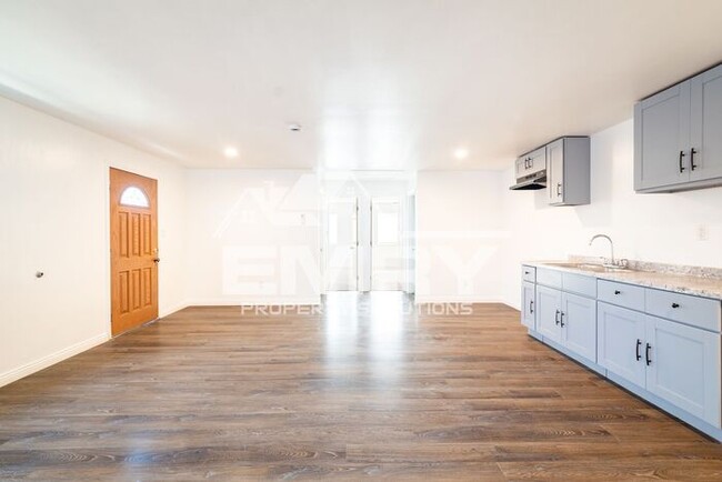 Beautiful 2 Bed Apartment in Huntington Pa... - Beautiful 2 Bed Apartment in Huntington Pa...