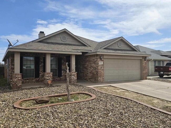 Building Photo - 8732 Rainbow Dr