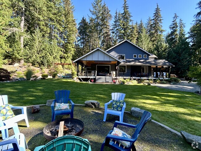Forest home close to everything - 33414 SE 114th St Rental