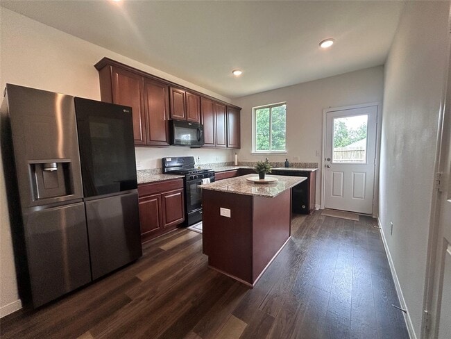 Photo - 118 Ashwood Glade Dr