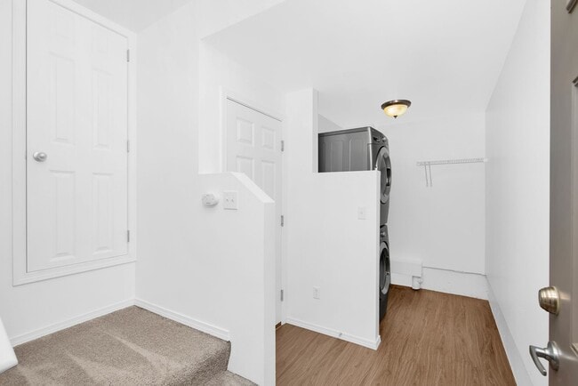 Photo - Mini 2 Bedroom Townhouse Heart of Redmond