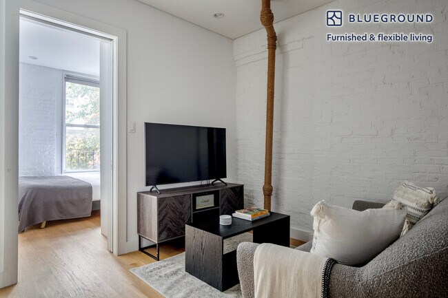 7 Rivington St Unit SI FL2-ID646