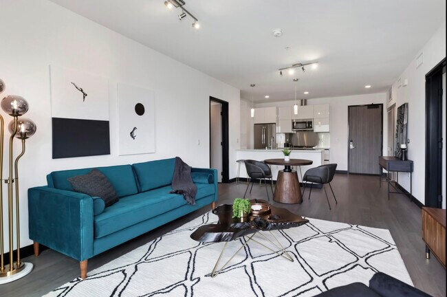 Vida Studio City