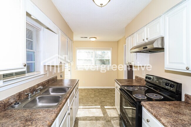 Photo - 4795 Judy Lynn Ave