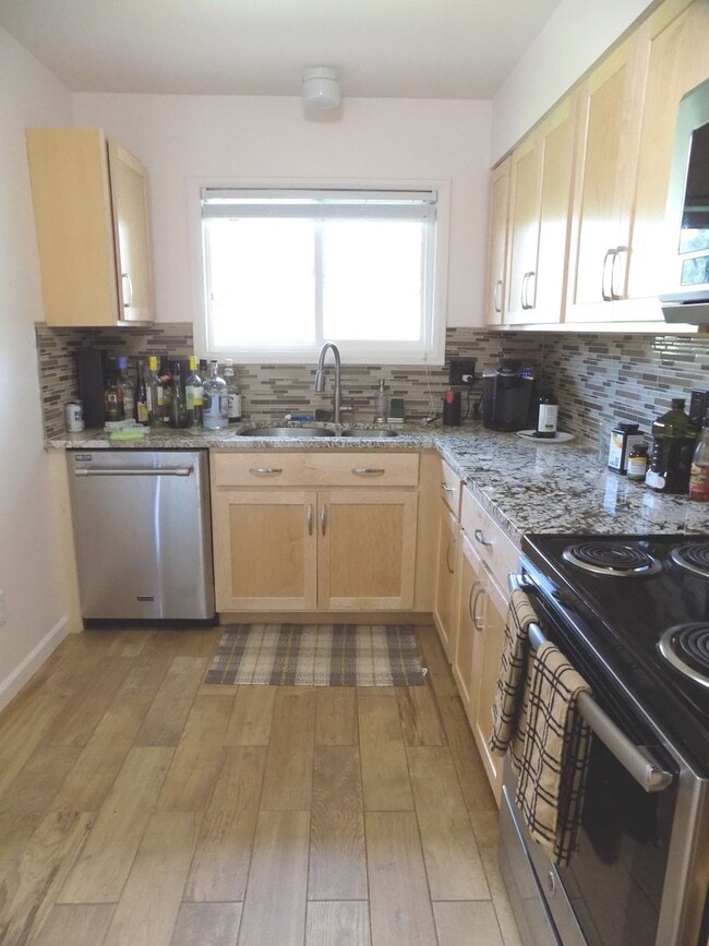 Photo - 324 Butch Cassidy Dr