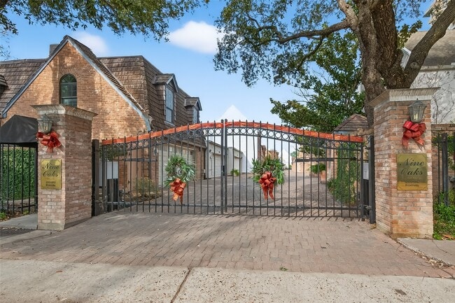 Photo - 5338 Brownway St Unit B19