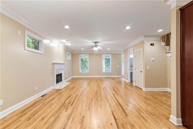 Photo - 1199 Foster Pl NW