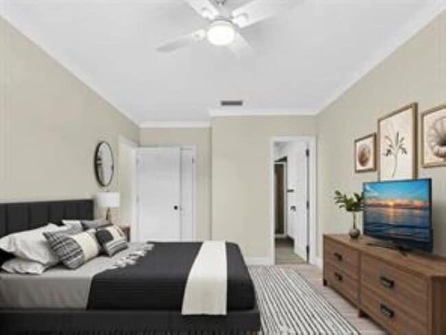 Photo - 3421 NE 15th Ave Unidad 8