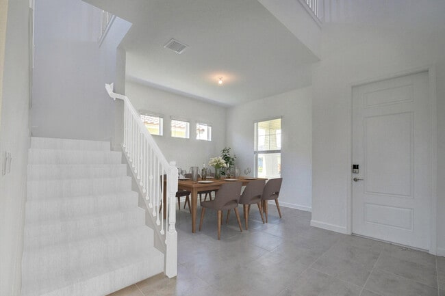 Photo - 1048 Sterling Pine Pl