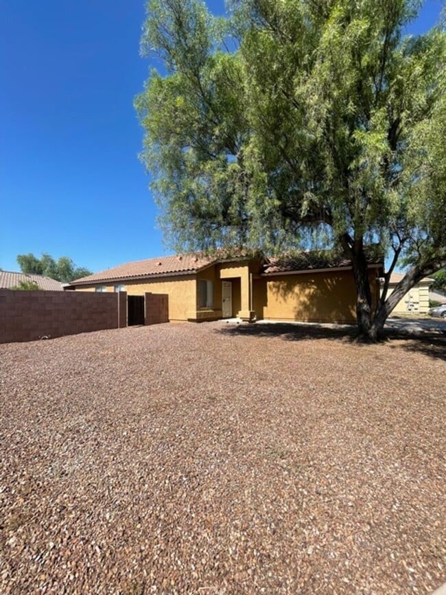 Photo - 2057 W Silver Meadow Pl
