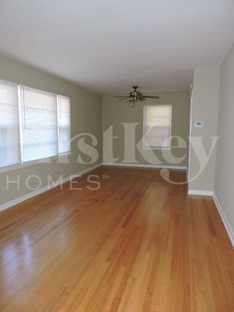 Photo - 1458 S White Station Rd