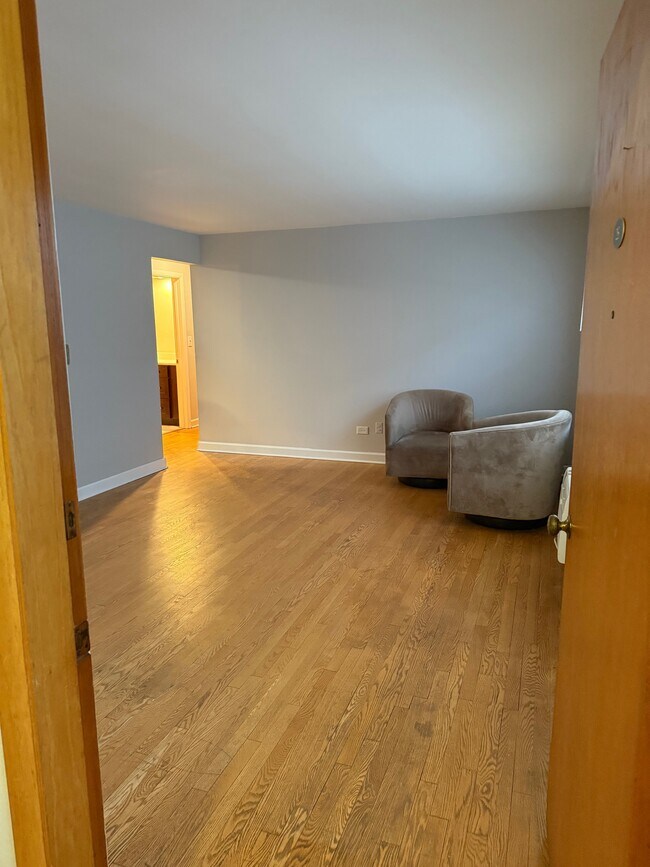 Unit 2S - Living Room
