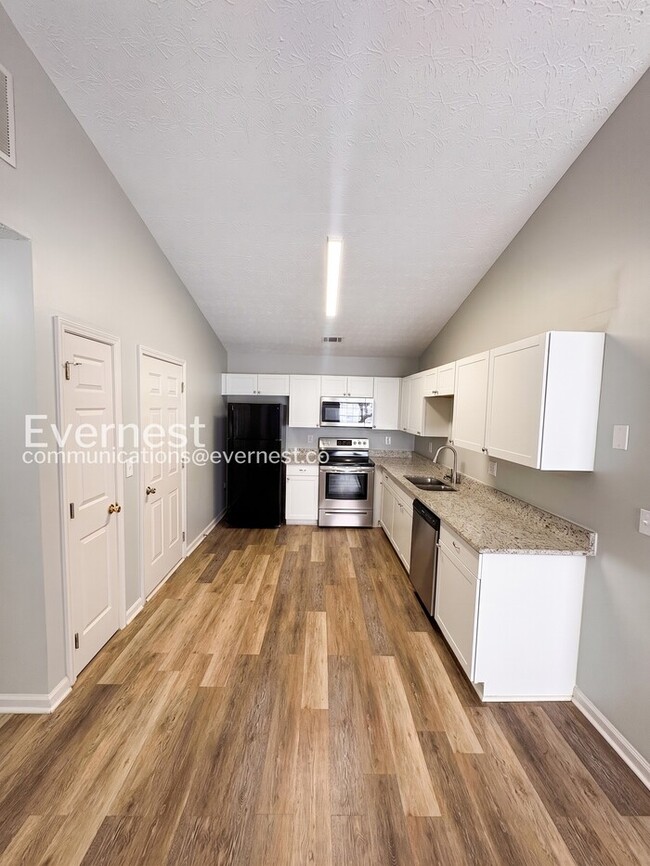 Photo - 1230 Creek View Ct