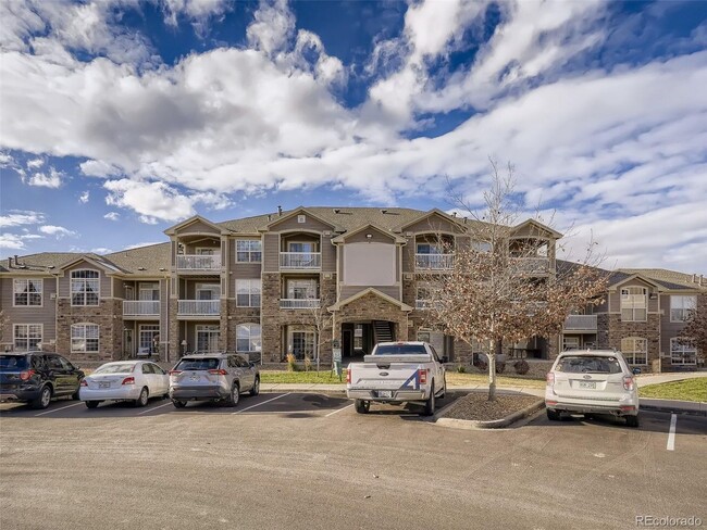 Building Photo - Welcome to this stunning house located in the heart of Englewood, CO! With 2 bedrooms and 2 bathr...