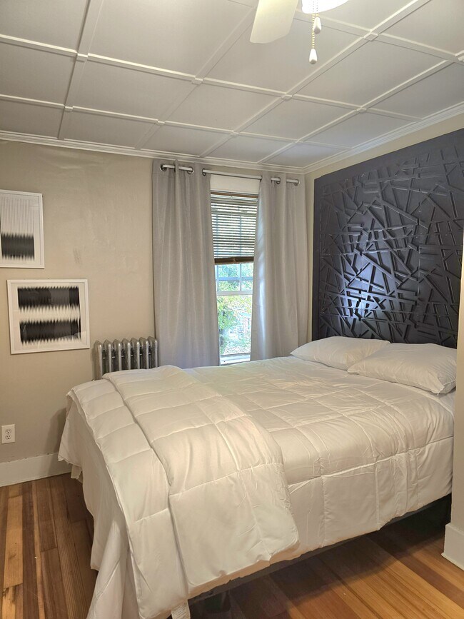 Photo - 147 Spring St