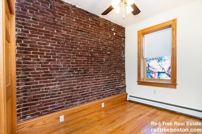 Photo - 46 Garden St Unit 2