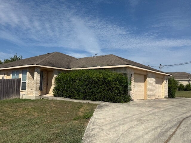 Building Photo - 3 Bedroom, 2 Bath Duplex with Yard Care Pr... Rental
