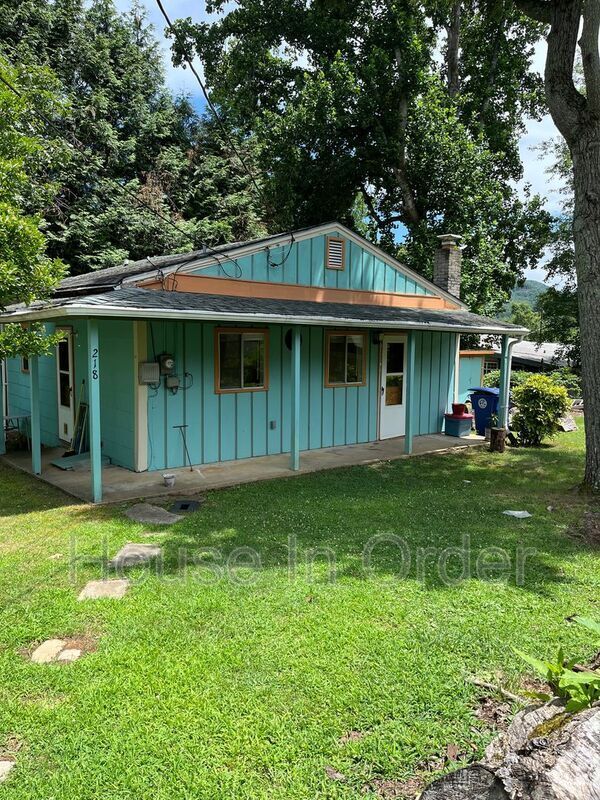 Building Photo - 218 Portman Villa Rd Rental
