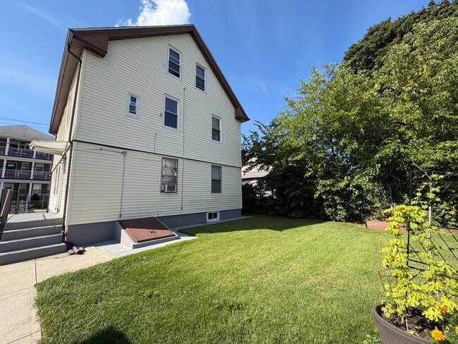 Photo - 49 Ivy St Unit 2