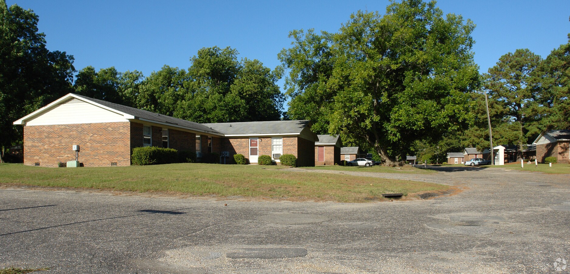 Southwood Apartments - Southwood Apartments