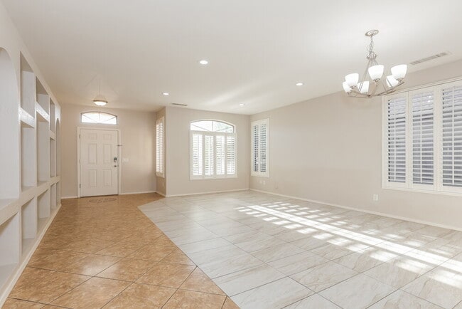 Photo - 1913 S 83rd Dr