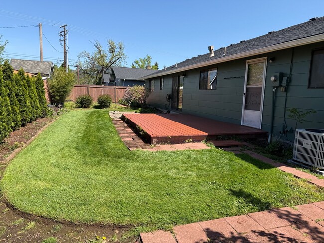 Photo - Well-kept house in desirable Thurston neighborhood!