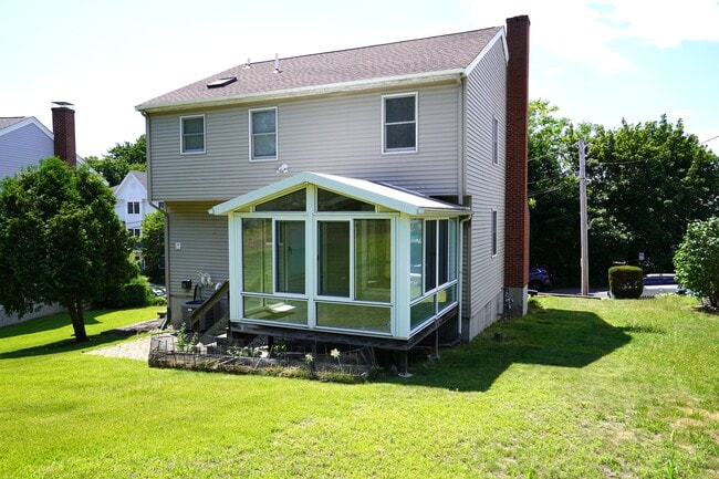 Photo - 8 Mann St