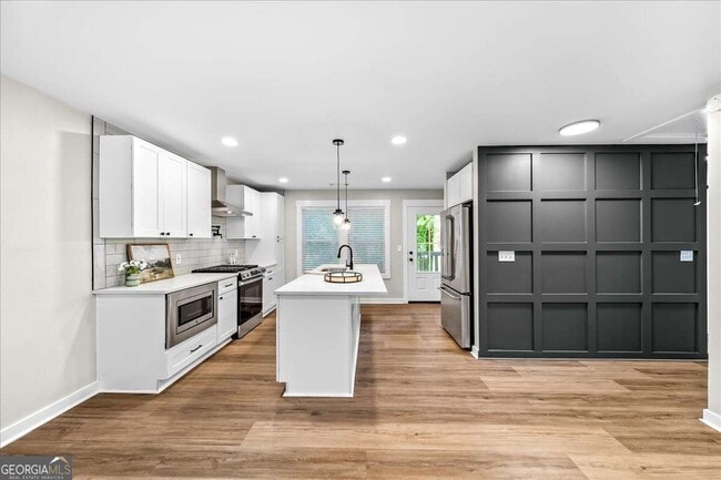 Photo - 1453 Lockwood Dr SW