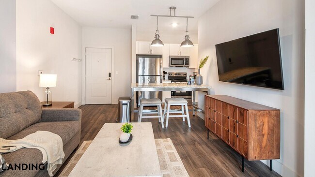 5885 Lakehurst Dr Unit 2411