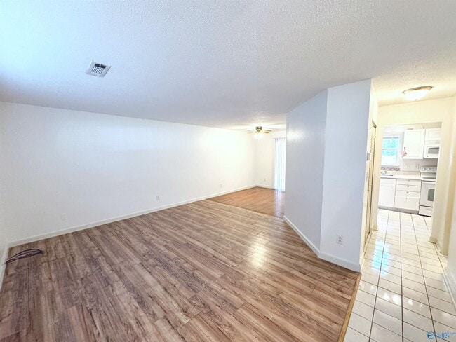 Photo - 403 Oakland Rd
