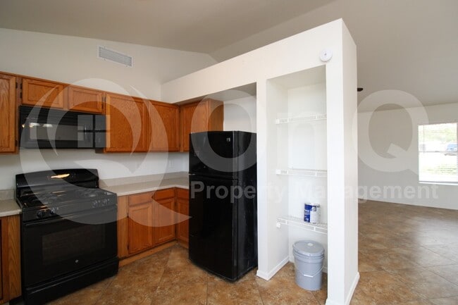 Photo - 1224 E Huntington Dr