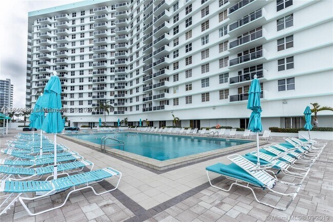 3725 S Ocean Dr Unit PH27
