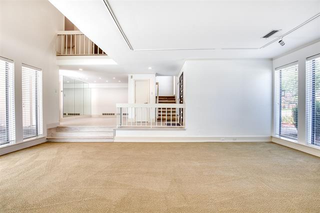 Photo - 16339 Lauder Ln